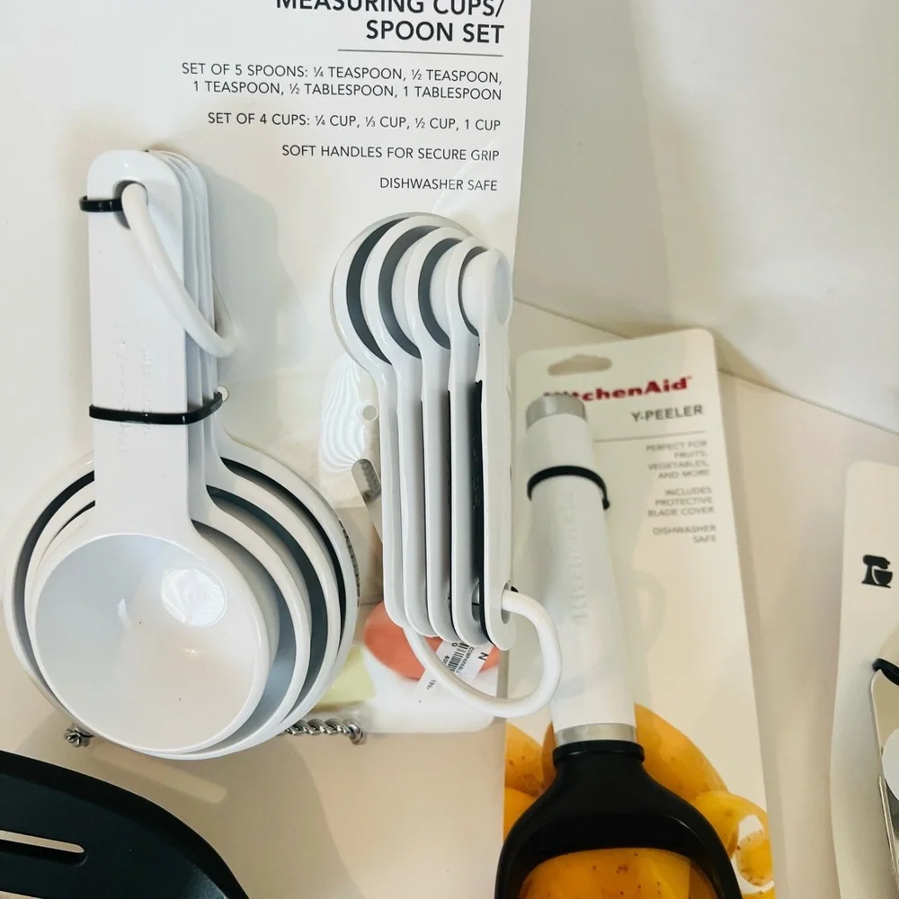 KitchenAid White 14-Pc Utensil Set